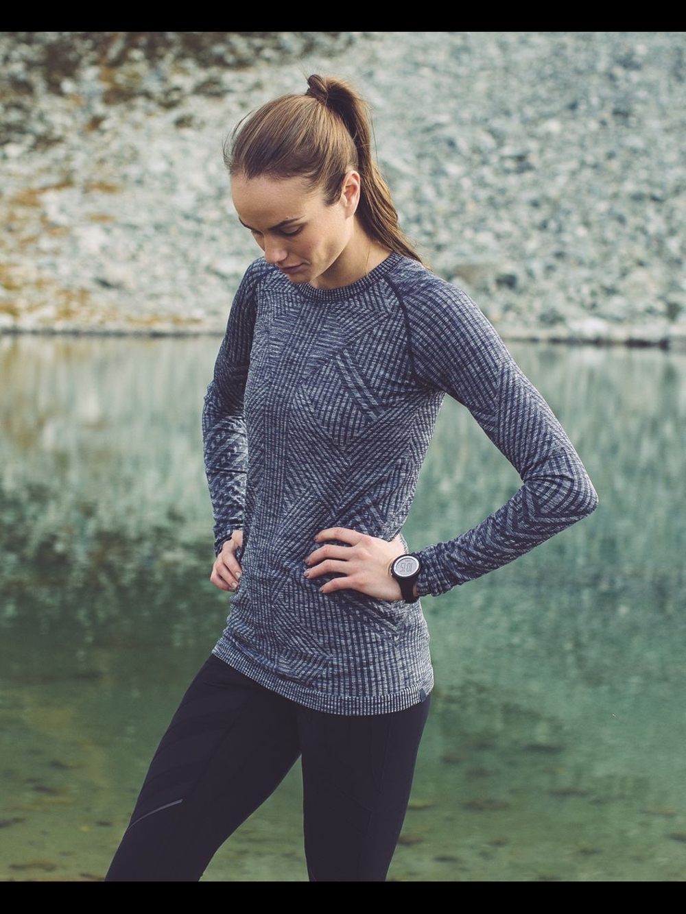 Lululemon Restless Pullover in Heathered Cadet Blue sz 6